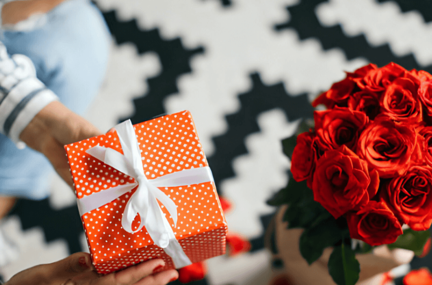 From Afar With Love: Sending Heartfelt Surprises To Your Fiance