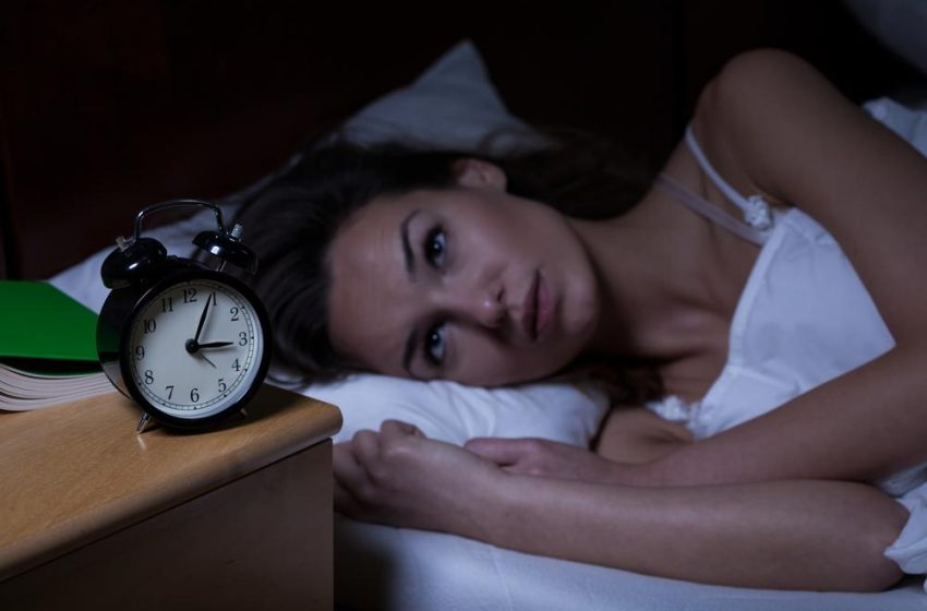  Insomnia and Hormonal Imbalances: Understanding the Connection