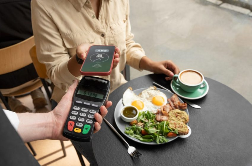  Cloud Base POS Systems for Restaurants: Modernizing the Dining Experience