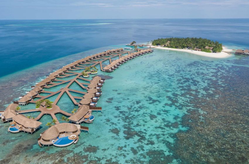 Experience an Unforgettable Maldives Tour with Royal Royce Holidays