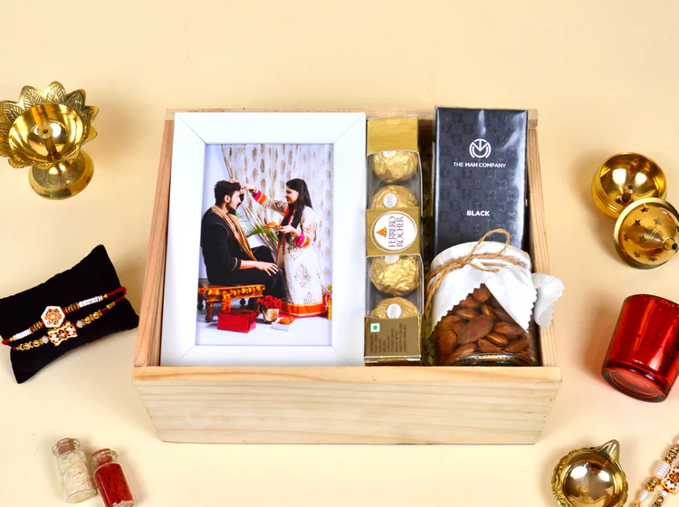  Embracing Tradition in the Digital Age: The Significance of Rakhi Gifts Online