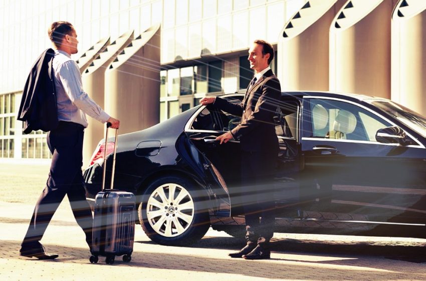  Experience Luxury – Chauffeur Car Melbourne Airport