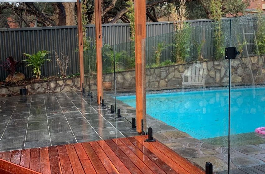  Safety with a View: Why Choose Glass Frameless Pool Fencing