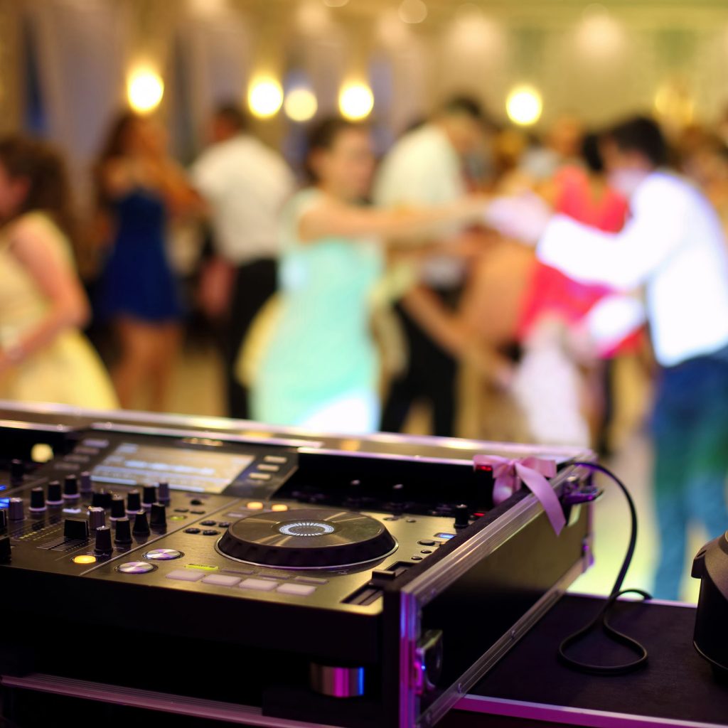 Top Trends in Event Entertainment: DJ Services and Photo Booth Rentals in Dekalb, IL