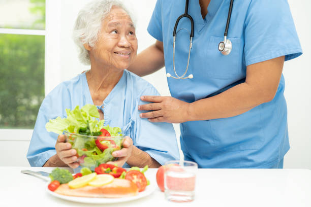 The Role of Nutrition in Live-In Care: Creating Balanced Meal Plans