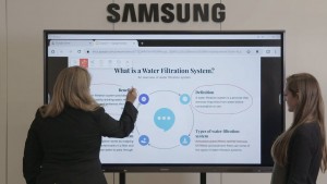  Revolutionizing Classrooms with Samsung Interactive Digital Display Panels