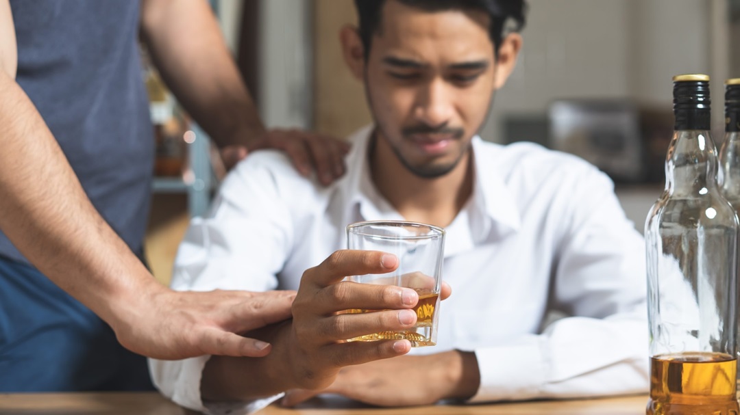 Enjoy an Addiction-Free Life with an Alcohol Rehabilitation Centre in Pune