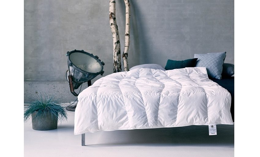  Everything You Need to Know About the Scandinavian Sleep Method