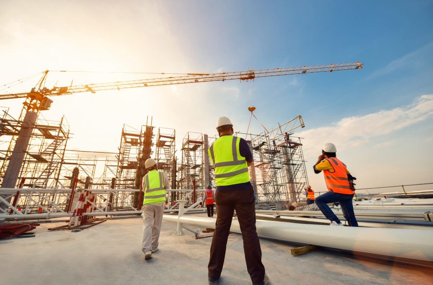  What To Expect During Your First Project With Commercial Builders?