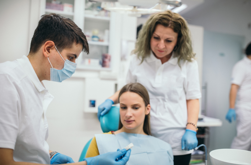  The Significance of Hands-On Training for Dental Assistants