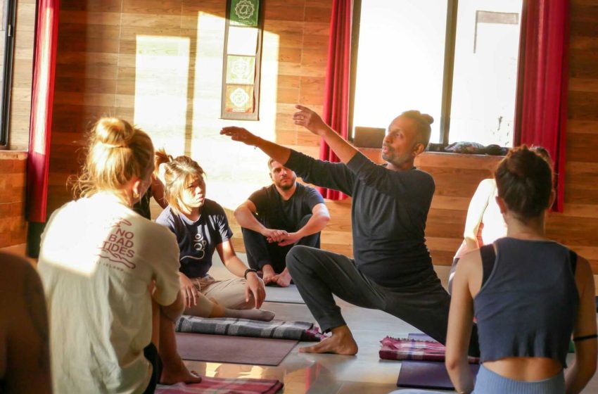  Transform Your Life with Ashtanga Yoga Teacher Training in Rishikesh