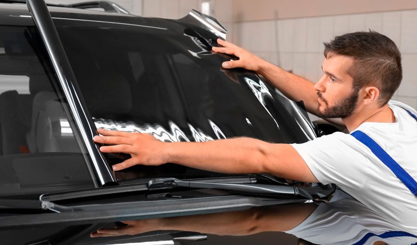  The Ultimate Guide to Marine Window Tinting | Benefits, Types, and Installation