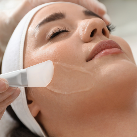  Why Glycolic Peels Are the Ultimate Treatment for Skin Renewal