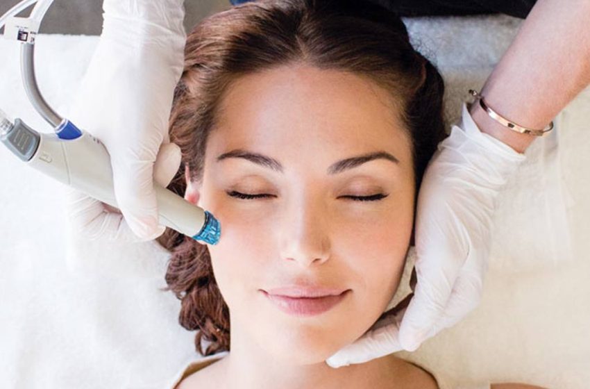  Get Glowing Skin with HydraFacial Treatment in Dubai