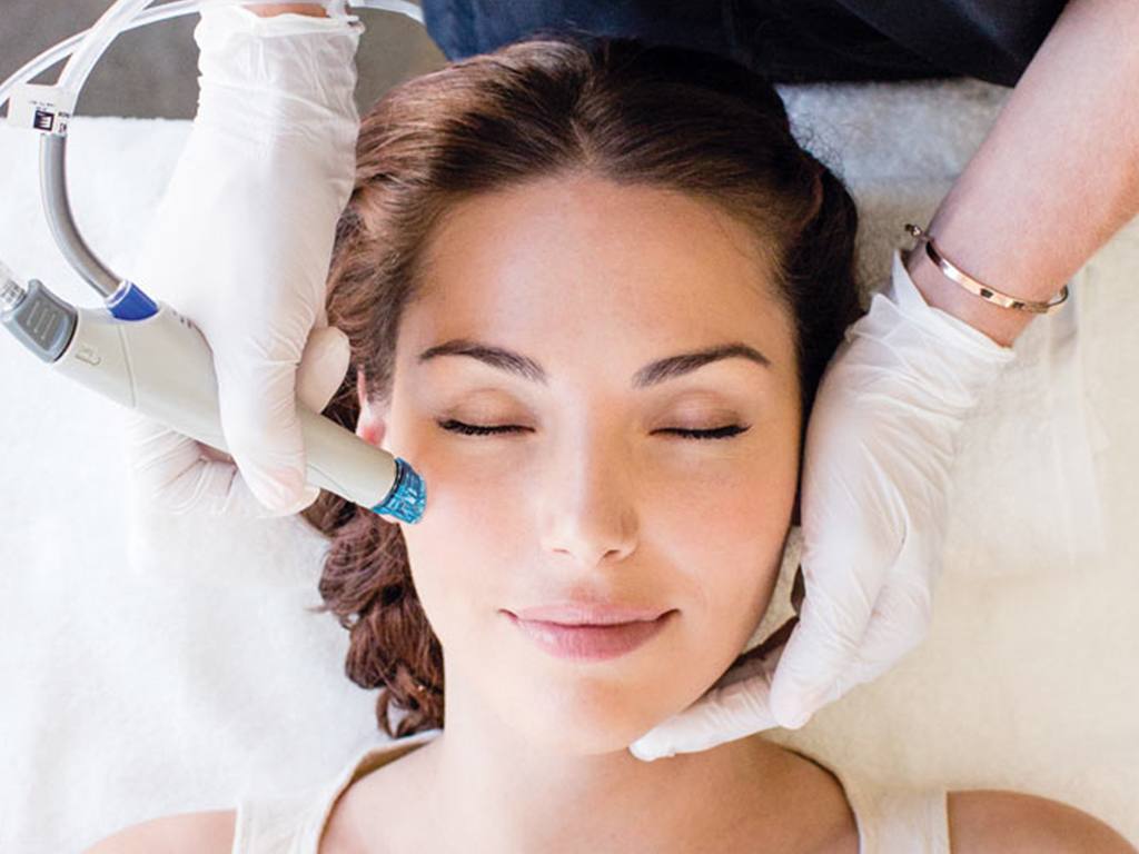 Get Glowing Skin with HydraFacial Treatment in Dubai