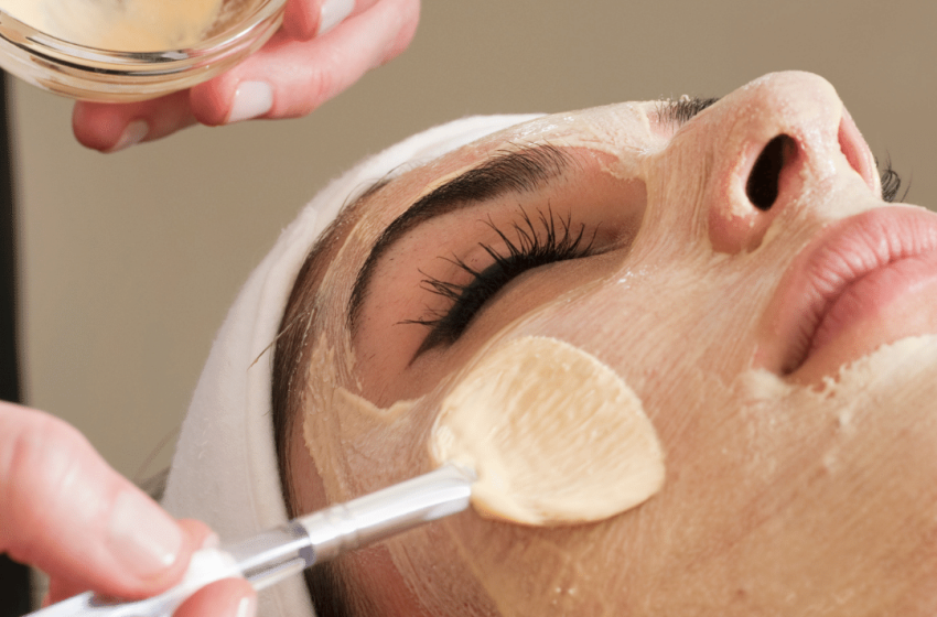  Red Carpet Facial: Flawless Skin in Just One Session