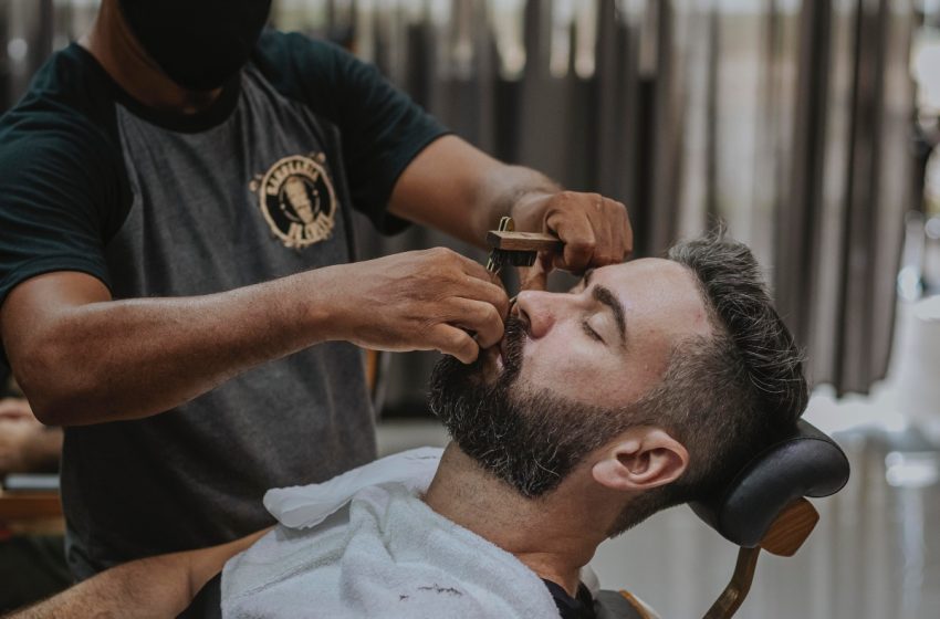  The Path to Becoming a Professional Barber: Skills, Tools, and Tips for Success