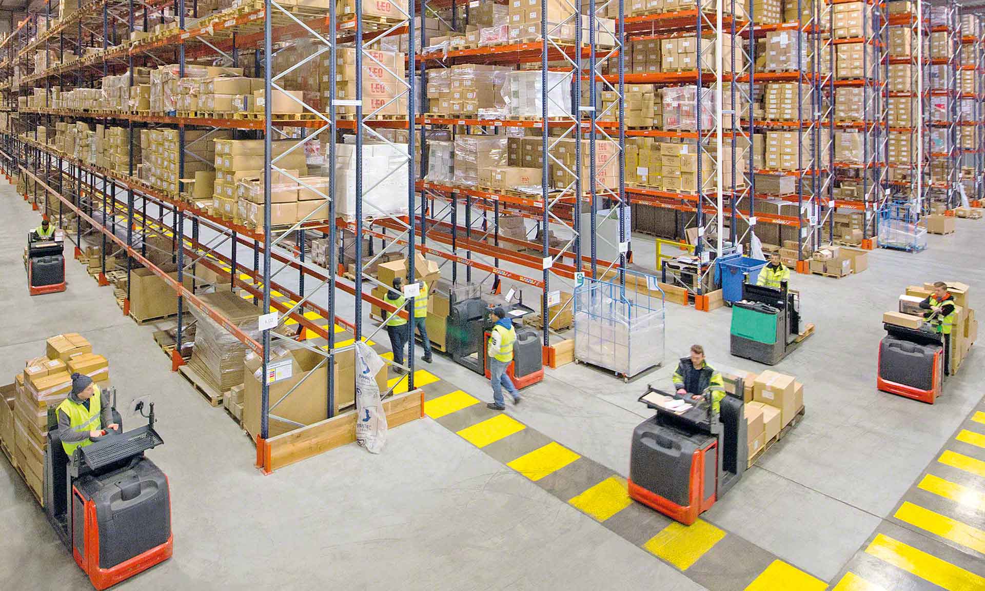 How Warehouse Consultation Can Help in Seasonal Demand and Peak Planning