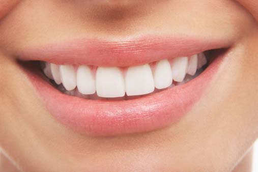  How to Maintain White Teeth: Tips After Whitening Treatments