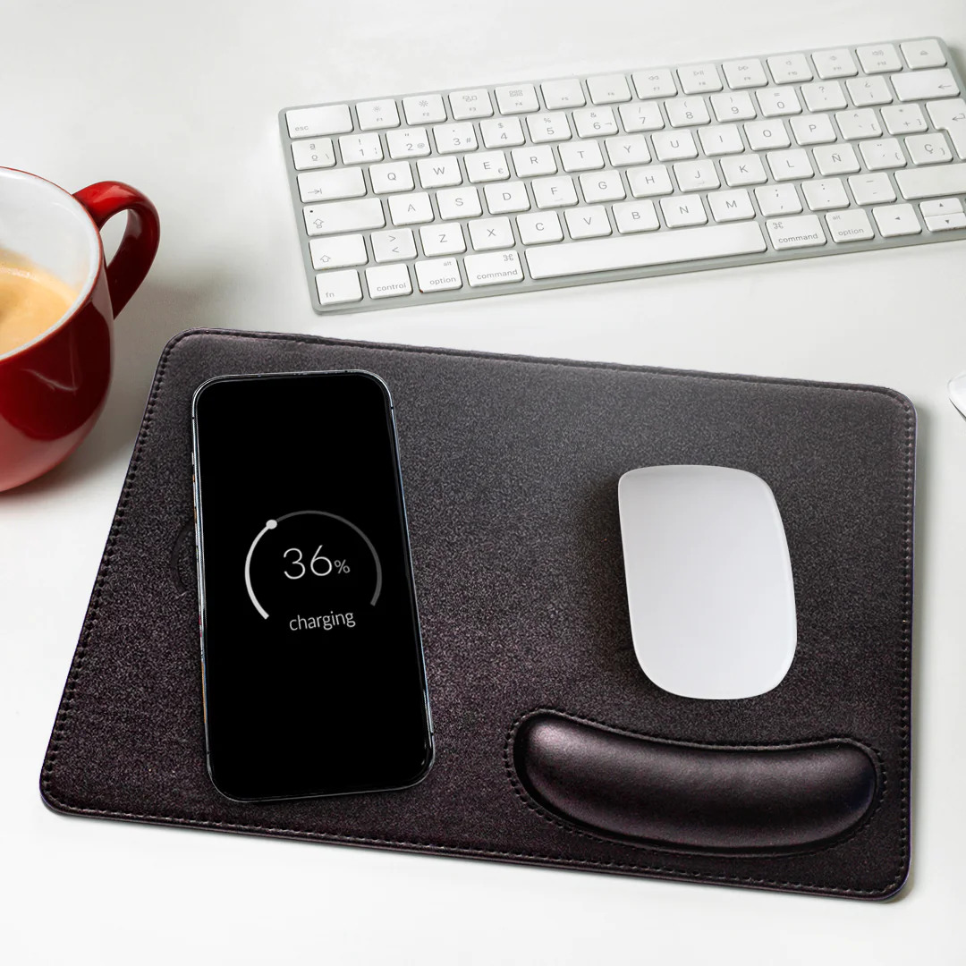 Wireless Charger Mouse Pad Plus: Revolutionizing Your Workspace with Innovation