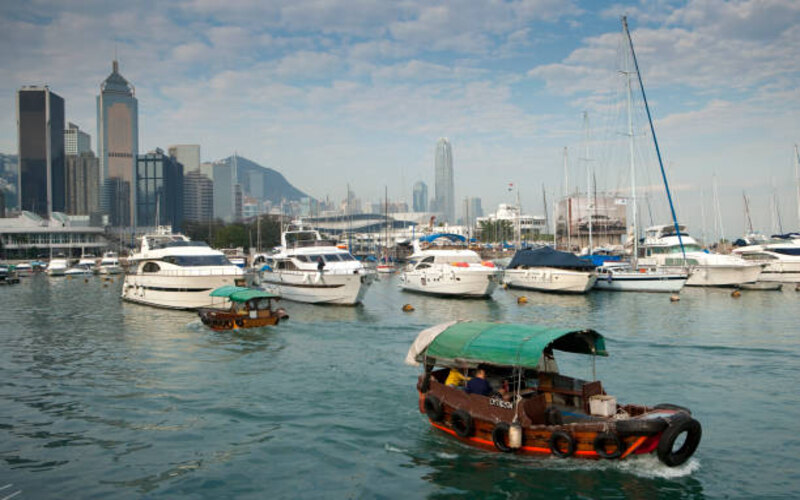  Top 5 Attractions to Enjoy During Your Dhow Cruise Marina Experience