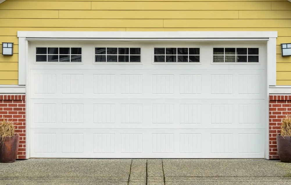 What Makes a Garage Door Ideal for Climate?