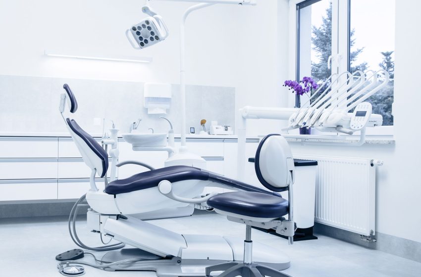  Where Can You Find the Best Dentist for Your Smile Makeover?