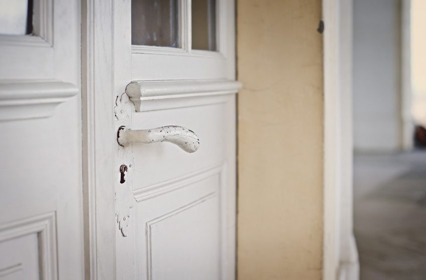  10 Stunning Cupboard and Wardrobe Handles to Elevate Your Interior